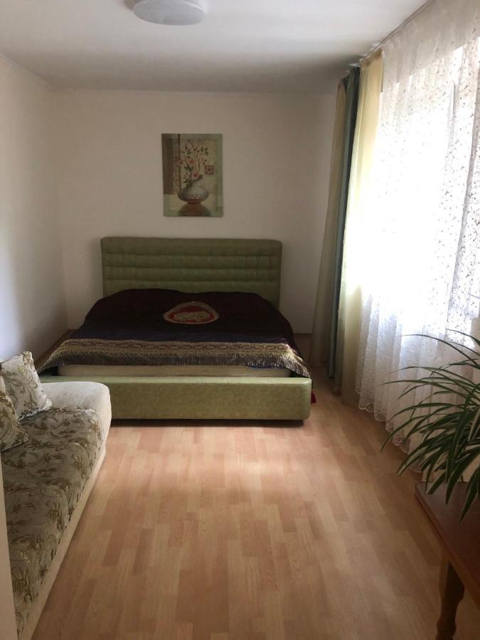 Квартира З Виглядом На Озеро Ternopil Dış mekan fotoğraf
